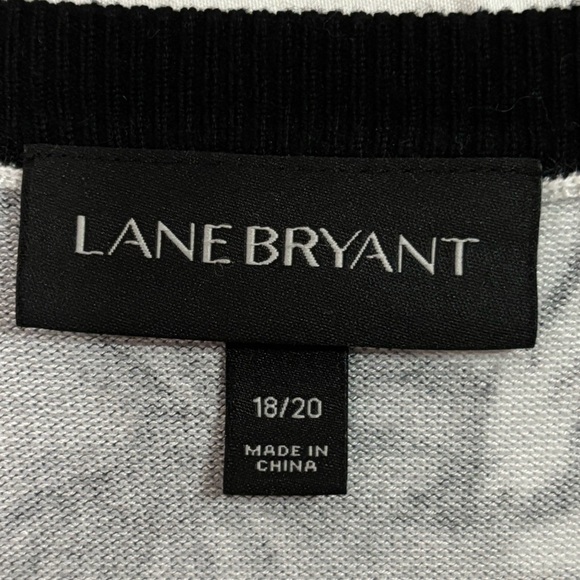 Lane Bryant Blue, White, Black & Gray Floral Print Cardigan Sweater Size 18/20 - Picture 3 of 16